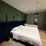 Blloku Boutique * Tirana